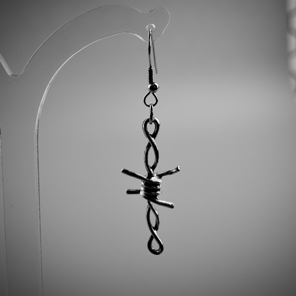 BARBED WIRE TWIST EARRINGS - PACK OF 5 - Extreme Largeness Wholesale