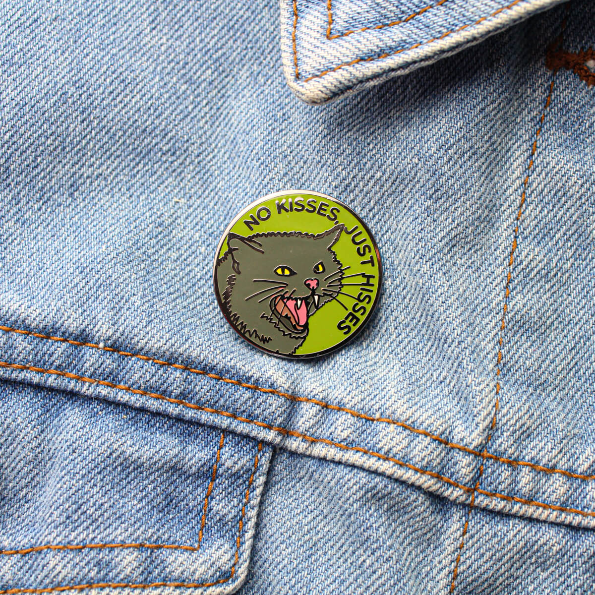 No Kisses, Just Hisses Enamel Pin | Extreme Largeness Wholesale