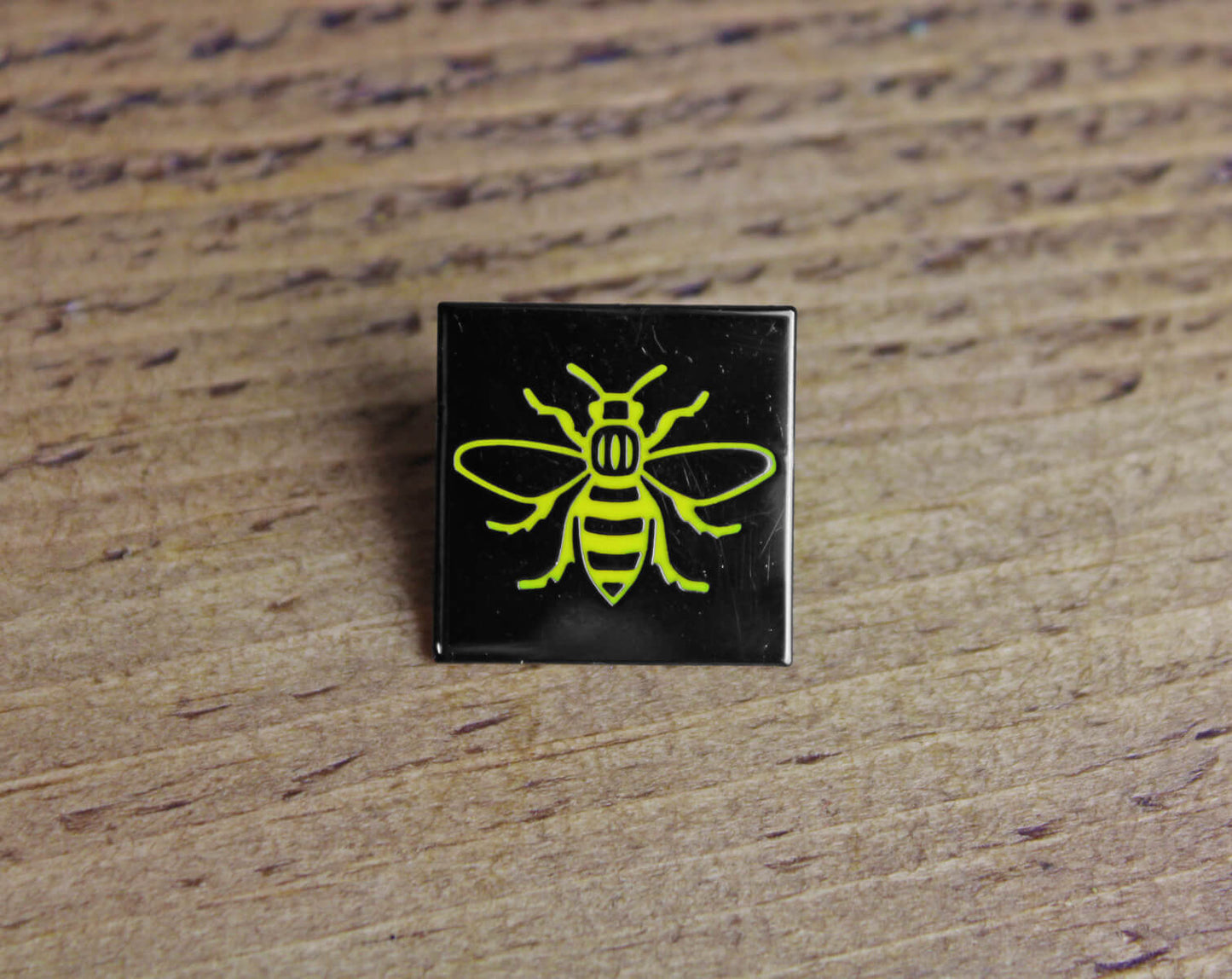 BLACK SQUARE MANCHESTER BEE ENAMEL BEE PIN - PACK OF 5 - Extreme Largeness Wholesale