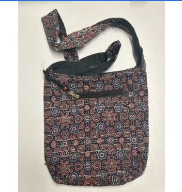 BOMBAY SMALL SHOULDER BAG