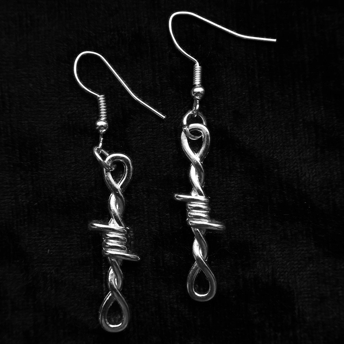 BARBED WIRE TWIST EARRINGS - PACK OF 5 - Extreme Largeness Wholesale
