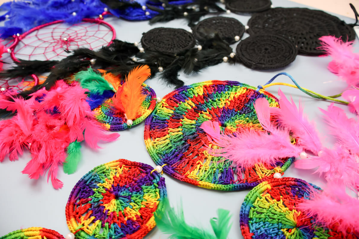 MIX PACK 10 X 15CM DREAMCATCHERS