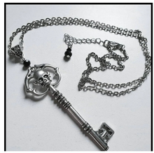 LARGE SKULL KEY NECKLACE - PACK OF 5