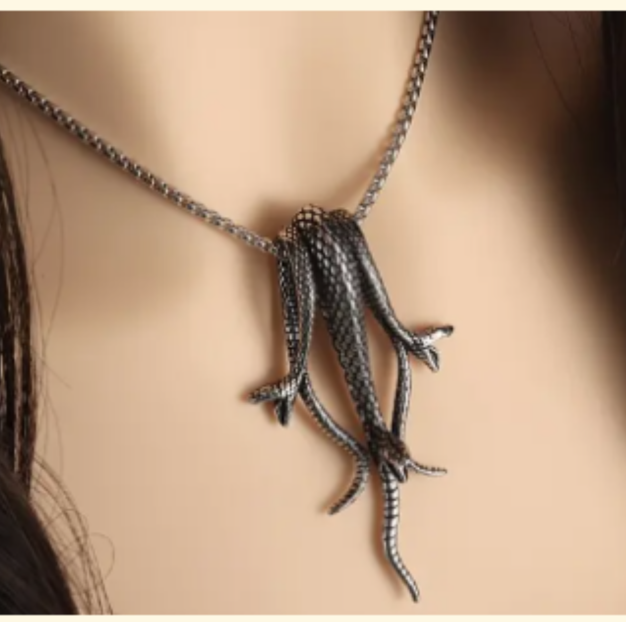 LNK452 3 Snakes Necklace