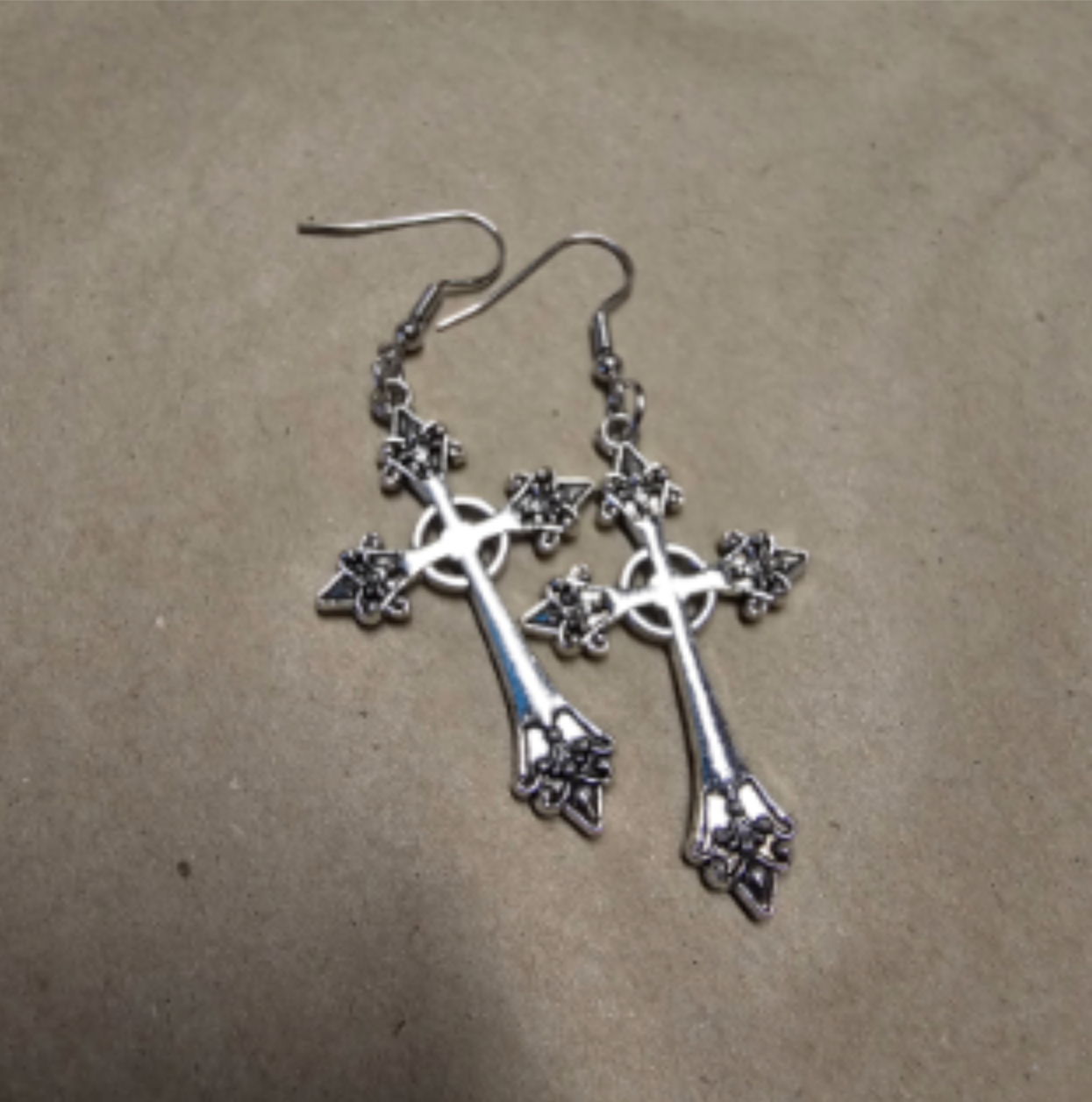 ER727 Plain Silver Gothic Cross Earrings 2