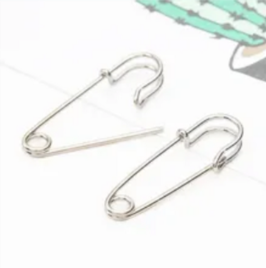 ER625 Safety Pin Earrings Silver