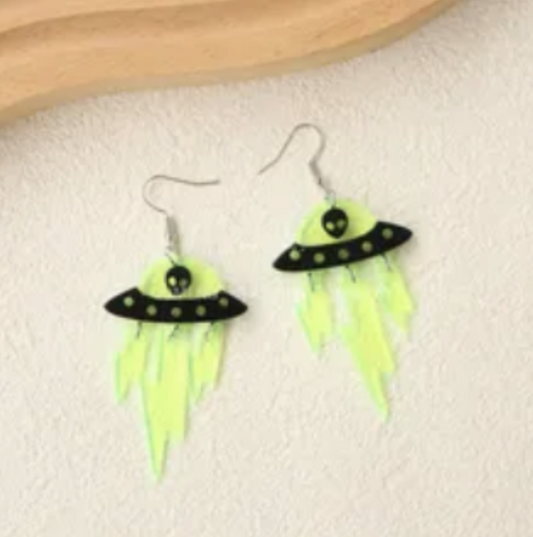 ER696 UFO Earrings Lightning Bolts