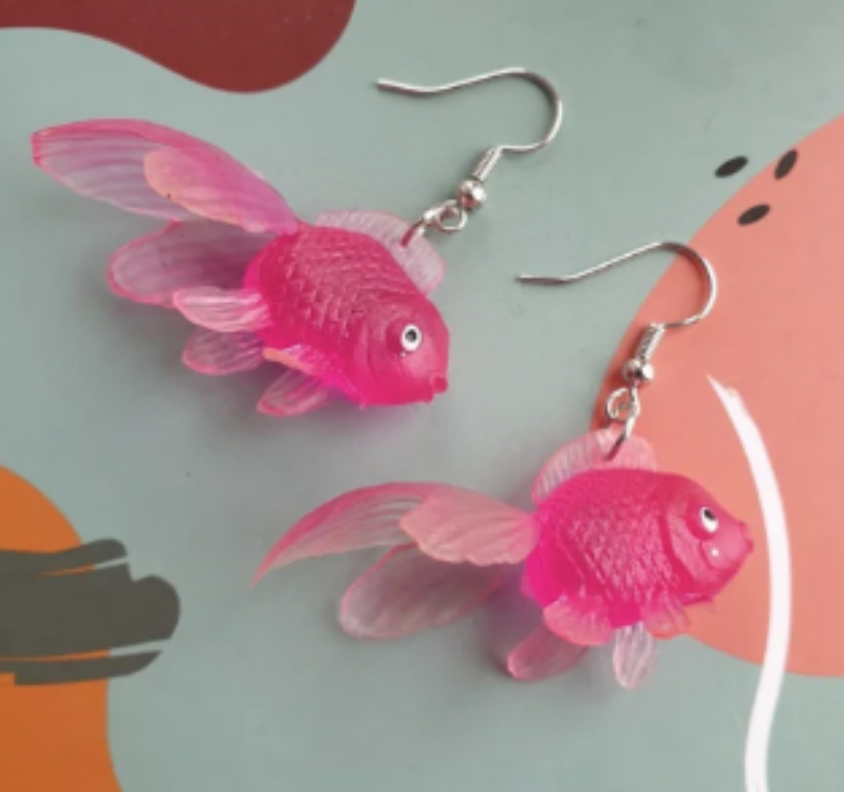 ER595 Goldfish Earrings Pink