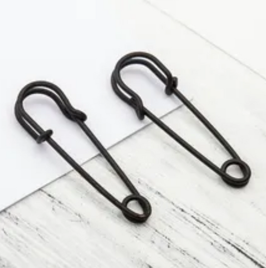 ER623 Safety Pin Earrings Black