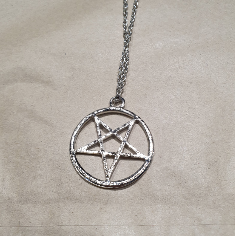 LNK220 Inverted Pentacle Chain