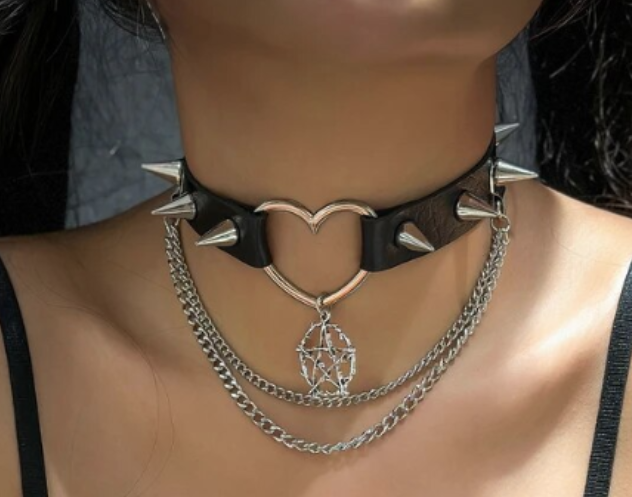 LNK360 1 Row Spikes Heart & Pentacle Choker