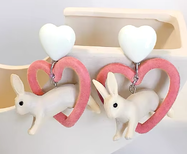 ER1010 Bunny Heart Earrings