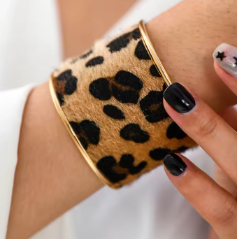 LBRC91 Leopard Print wristband Beige - Extreme Largeness Wholesale