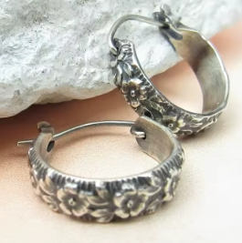 ER1160 Flower Hoop Earrings Metal - Extreme Largeness Wholesale