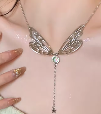 LNK609 Butterfly Wings Necklace - Extreme Largeness Wholesale