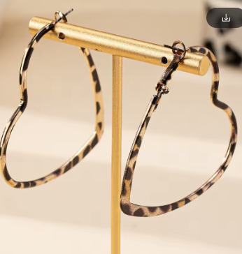 ER1155 Leopard Heart Hoops