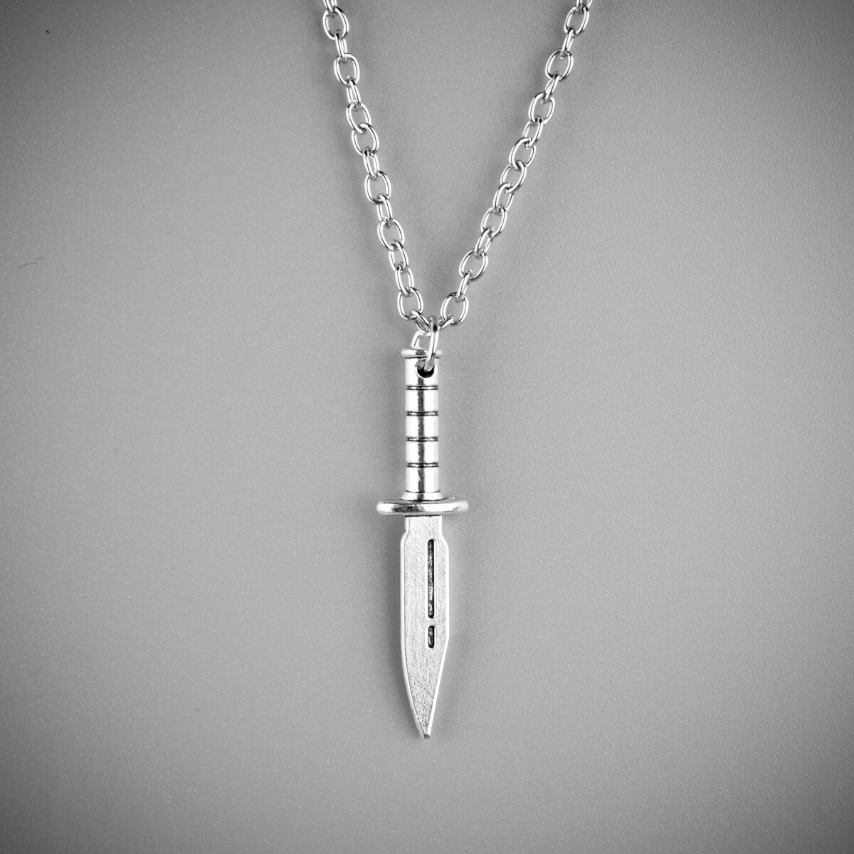 LNK63 Knife Necklace Silver