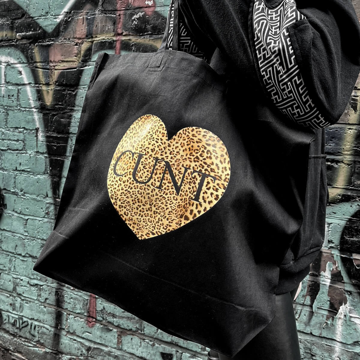 CUNT HEART X-LARGE BLACK TOTE BAG - Extreme Largeness Wholesale