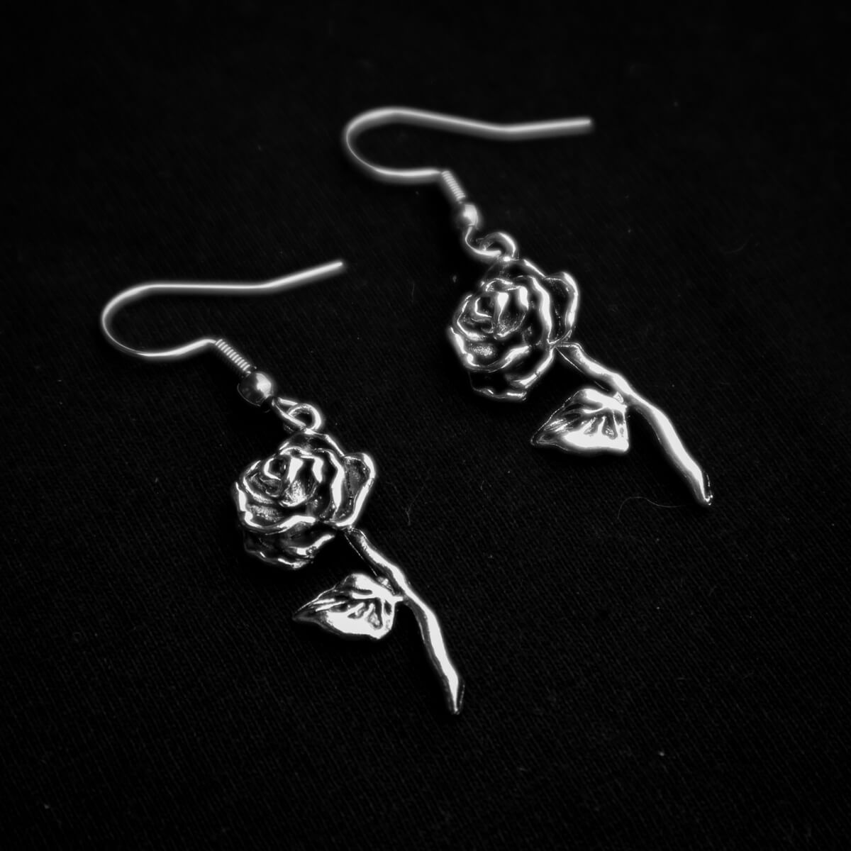 ROSE EARRINGS - PACK OF 5