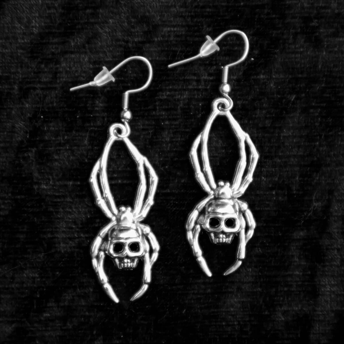 Spider Skull Earrings • Extreme Largeness Wholesale