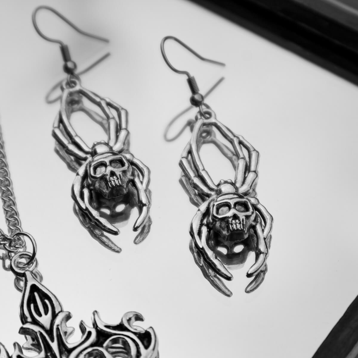 Spider Skull Earrings • Extreme Largeness Wholesale
